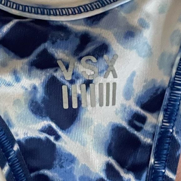 Victoria’s Secret Tie Dye Sports Bra - Picture 4 of 7